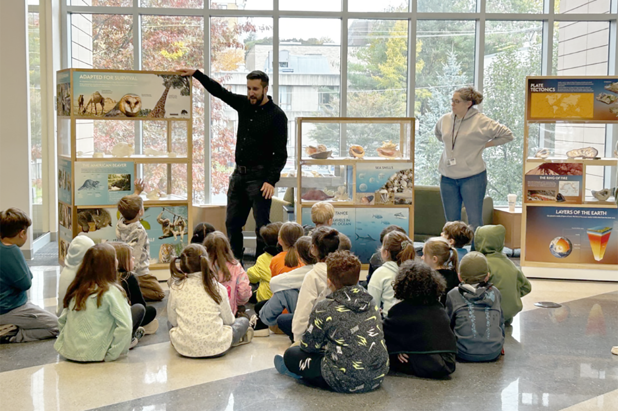 Students visit with Prof. Jonathan Clinger
